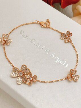Authentic Van Cleef & Arpels VCA 18K Rose Gold Diamond Four Leaf Clover Frivole
